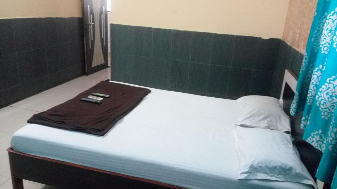 Hotel Sarang Lodge Panvel Ngoại thất bức ảnh
