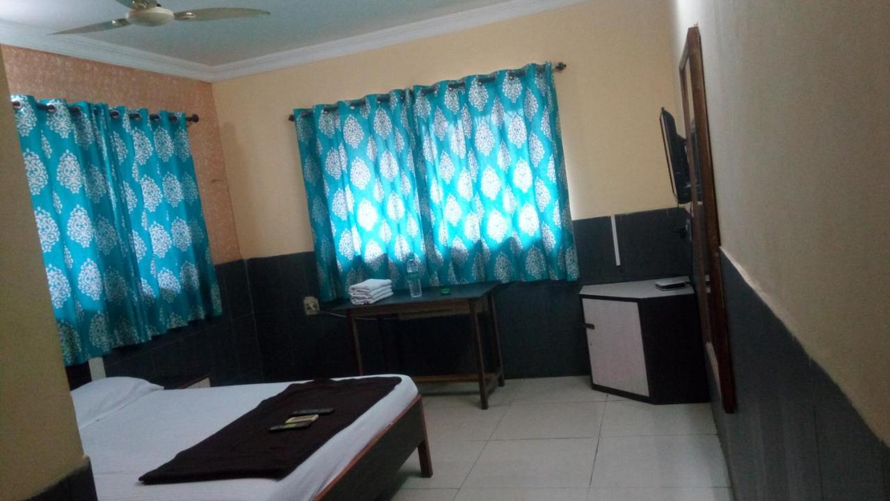 Hotel Sarang Lodge Panvel Ngoại thất bức ảnh