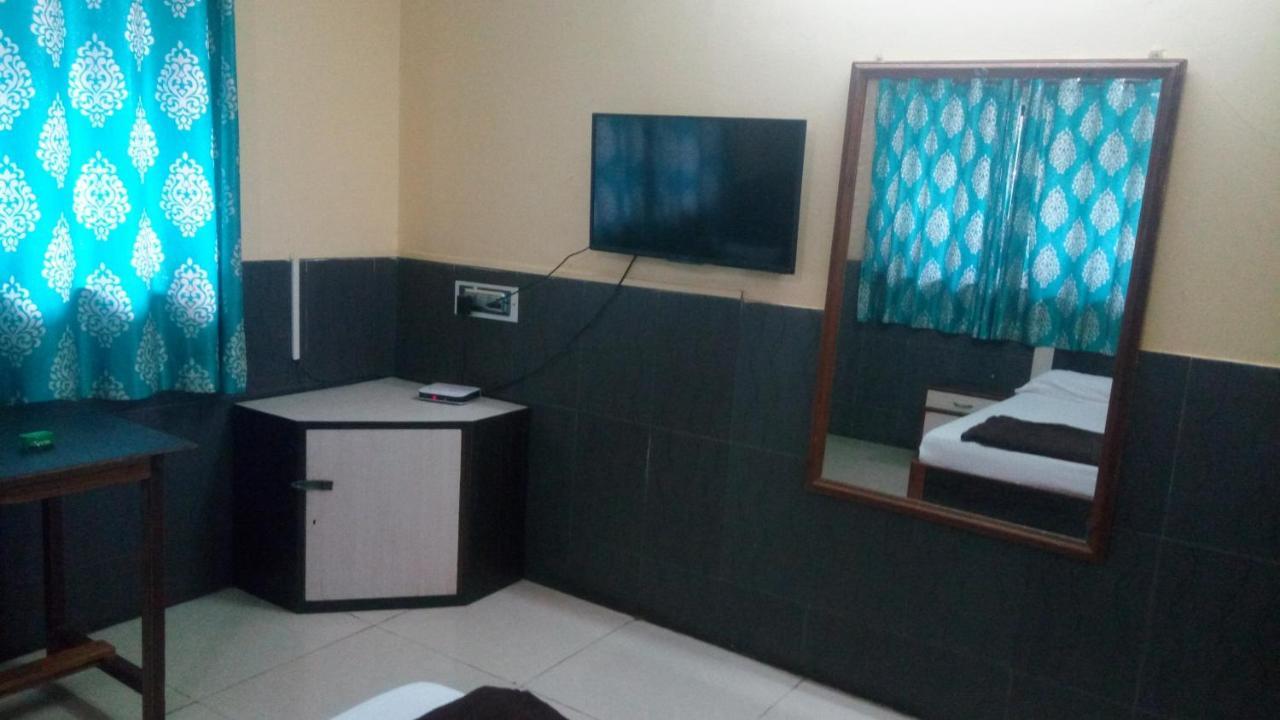 Hotel Sarang Lodge Panvel Ngoại thất bức ảnh