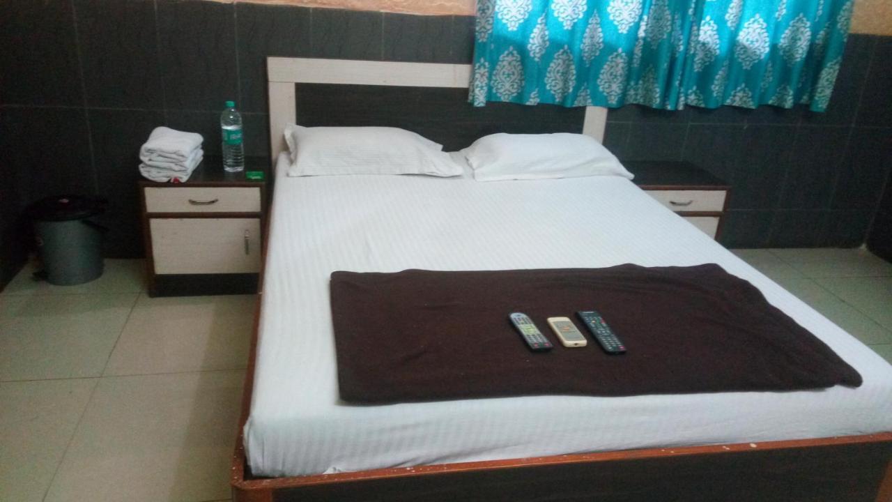 Hotel Sarang Lodge Panvel Ngoại thất bức ảnh