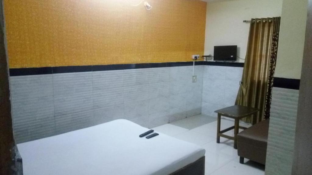 Hotel Sarang Lodge Panvel Ngoại thất bức ảnh