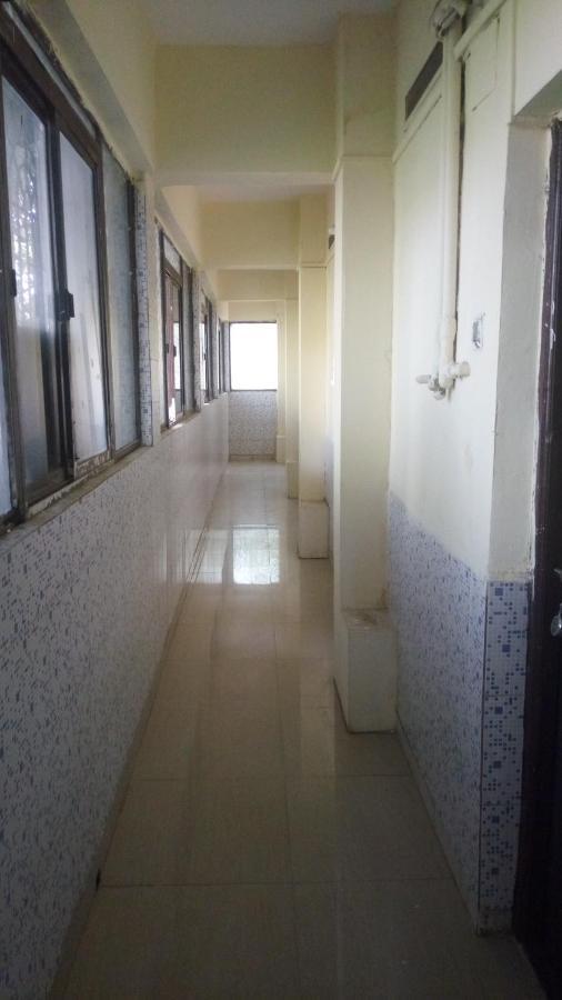 Hotel Sarang Lodge Panvel Ngoại thất bức ảnh