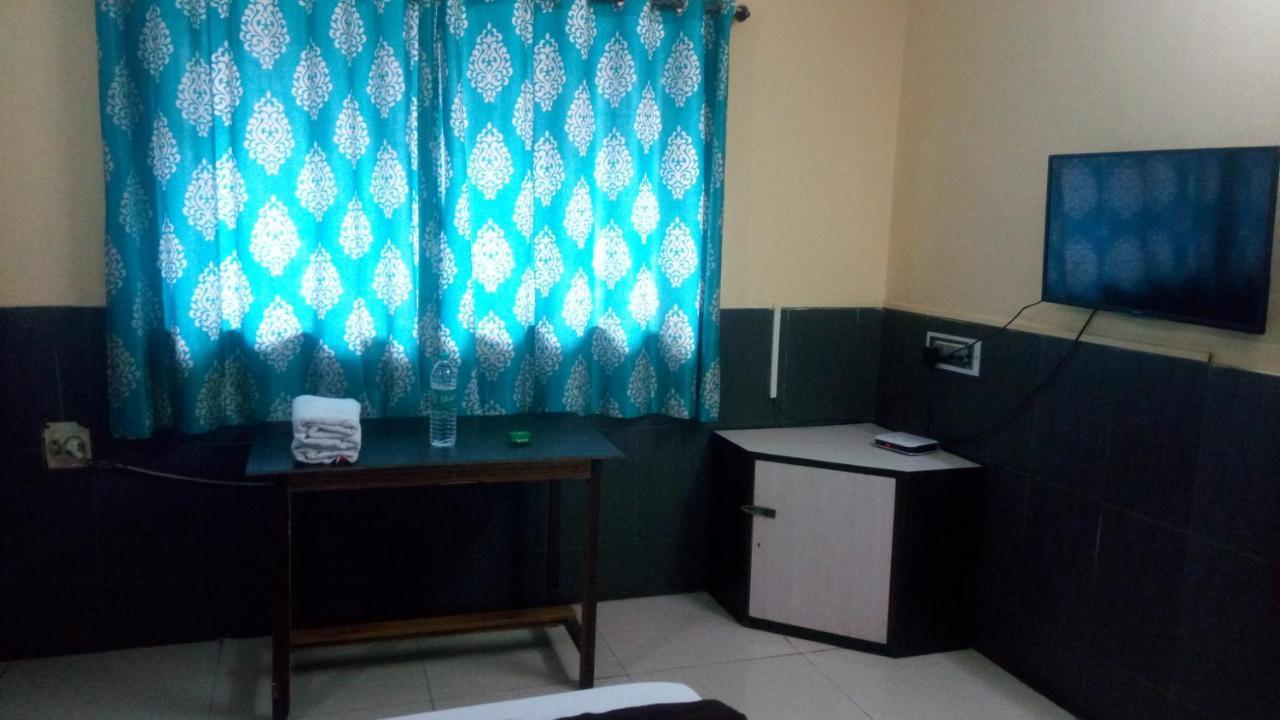 Hotel Sarang Lodge Panvel Ngoại thất bức ảnh